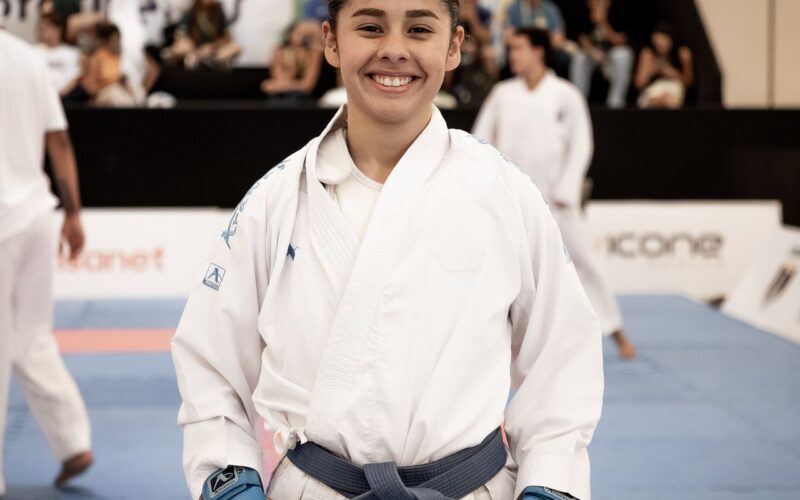 Atleta-estudante da UFPR compete nos JUBs por bicampeonato no karatê