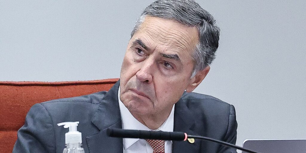 Barroso anuncia que vai deixar cargo de ministro do STF