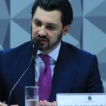 CPMI do INSS: empresário responde a relator, mas se cala para comissão