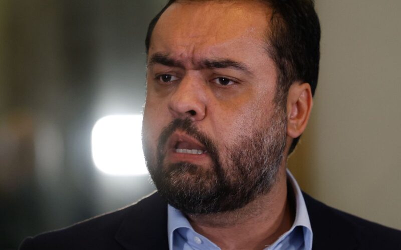 Castro pede mais apoio federal; governo diz que não recebeu pedido