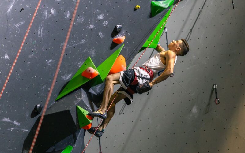Eduardo Schaus leva bronze na Copa do Mundo de paraescalada na França