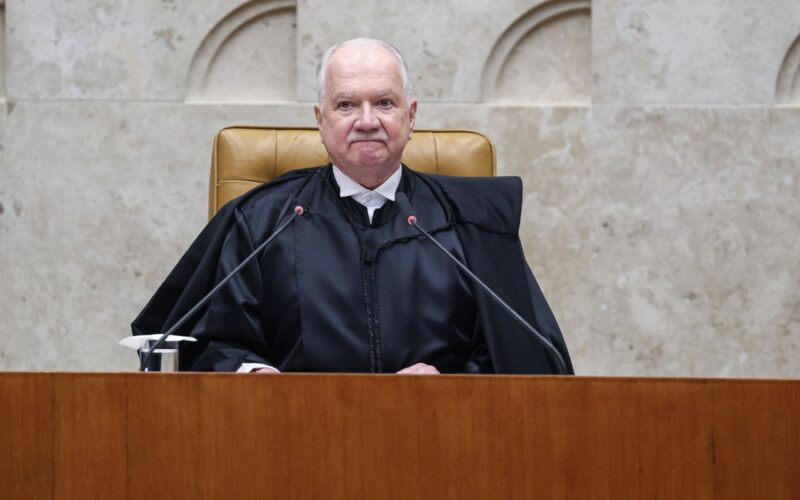 Fachin defende cultura democrática para evitar volta do autoritarismo
