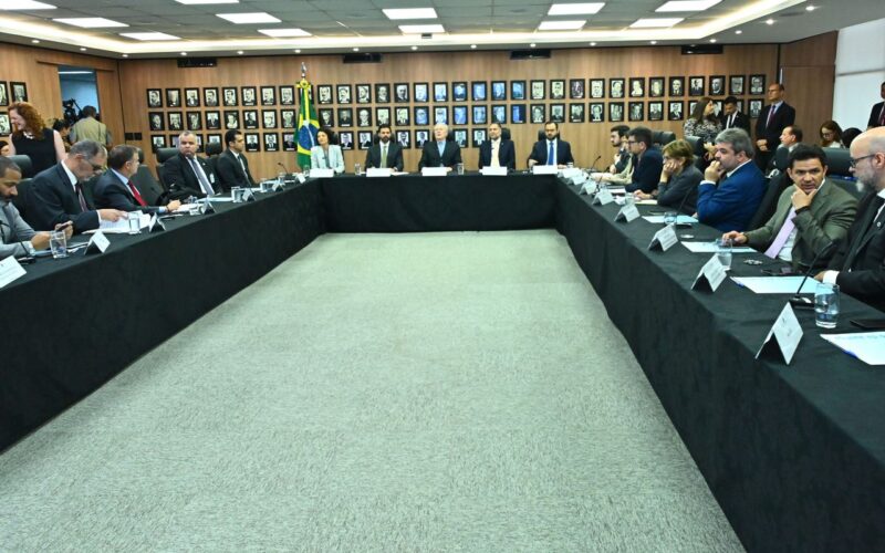 Governo cria comitê de enfrentamento da crise do metanol