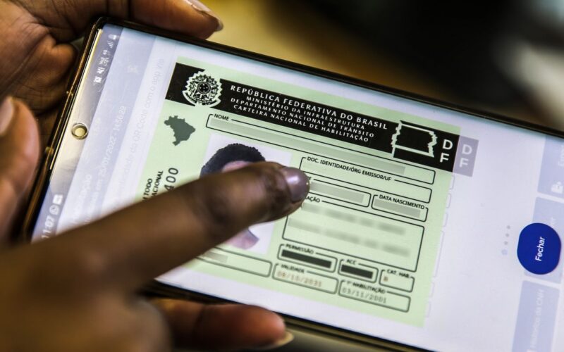 Governo lança consulta sobre fim da exigência de autoescola para CNH