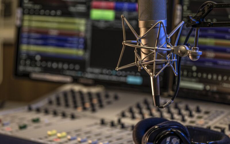 Hoje é Dia: Radioagência Nacional, mulheres e John Lennon em destaque