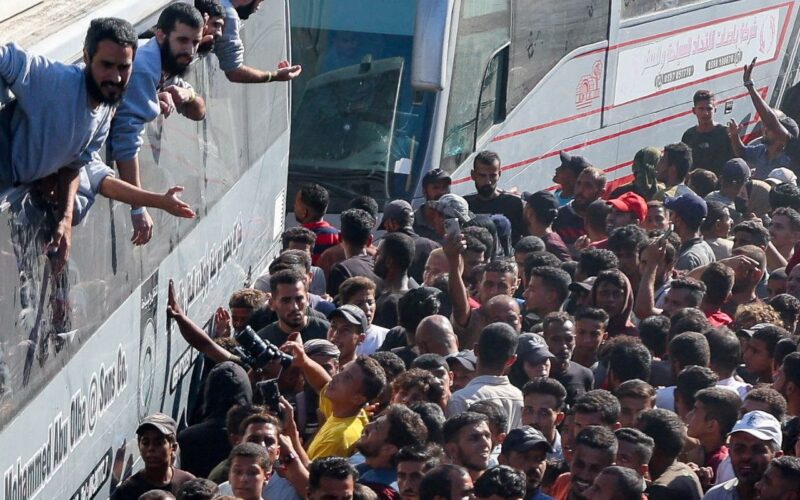Israel começa a libertar presos palestinos