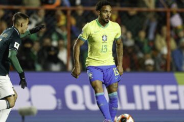 Lateral Vitinho é convocado para defender a seleção brasileira