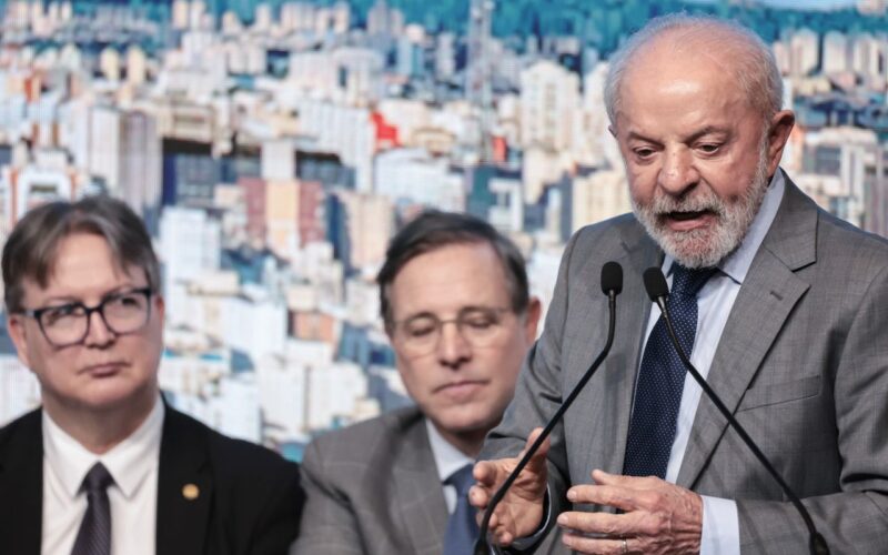 Lula critica decisão do Congresso de não taxar mais ricos, bets e fint