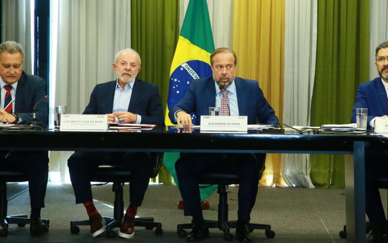 Lula instala conselho para tratar de minerais críticos e terras raras