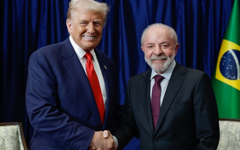 Lula se reúne com Trump na Malásia e discute relações entre Brasil-EUA
