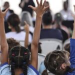 Mais brincadeira, menos tela: confira dicas para uma infância saudável