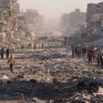 Moradores de Gaza voltam para casas destruídas
