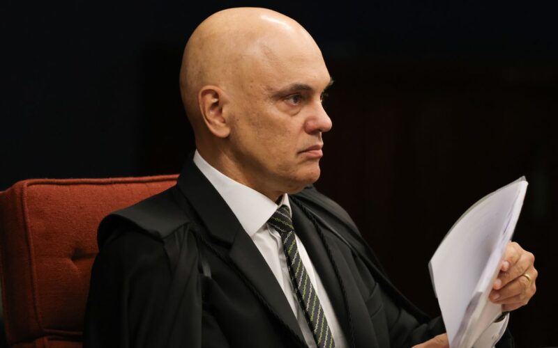 Moraes destitui advogados de dois réus do Núcleo 2 da trama golpista