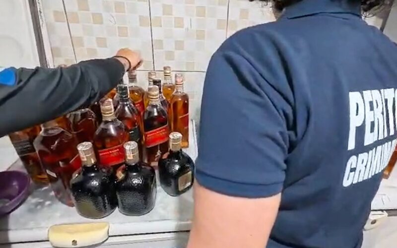 Polícia combate adulteração de bebidas em oito cidades de São Paulo