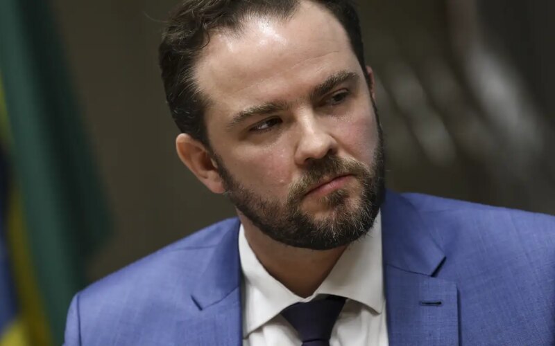 Projetos de lei renderão ao governo o mesmo que MP alternativa a IOF