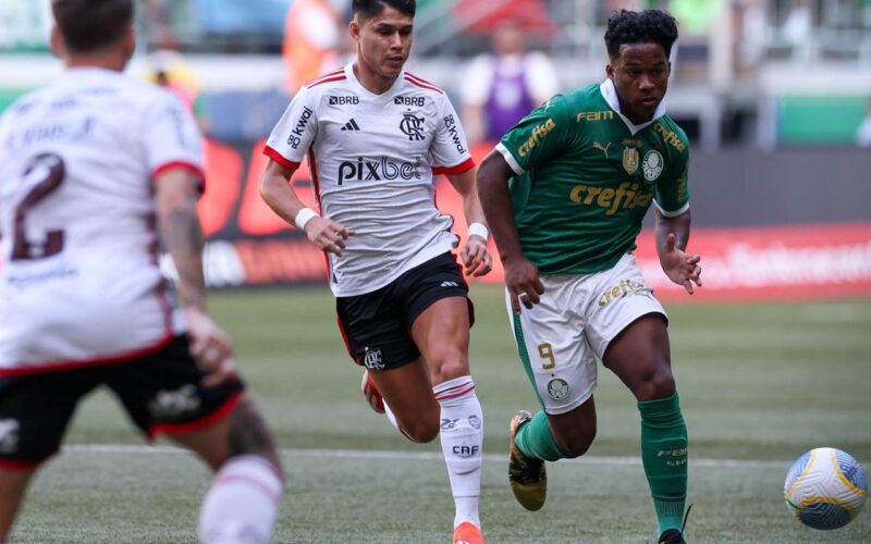 Rádio Nacional transmite ao vivo emoções de Flamengo x Palmeiras