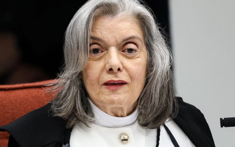 Todos sabem minha posição sobre mulheres no STF, diz Carmén Lúcia