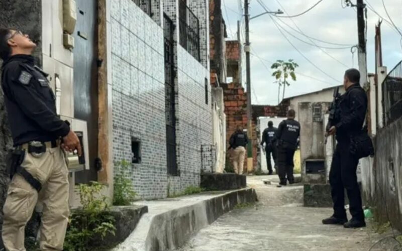 Ação contra o Comando Vermelho na Bahia prende 35; 1 pessoa foi morta