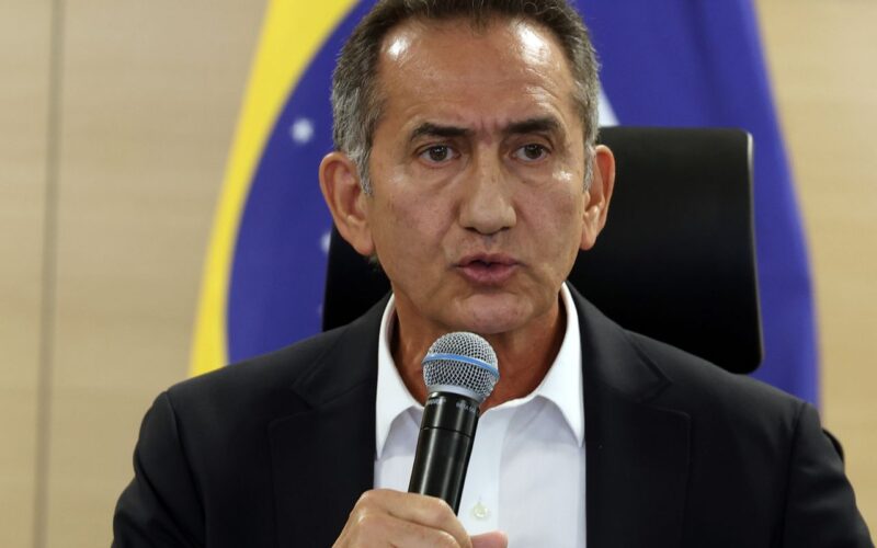 Ainda é impossível mensurar todos os danos do tornado, diz ministro