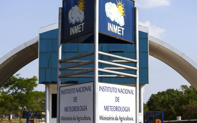 Após tornado, massa fria deve derrubar temperaturas no Paraná