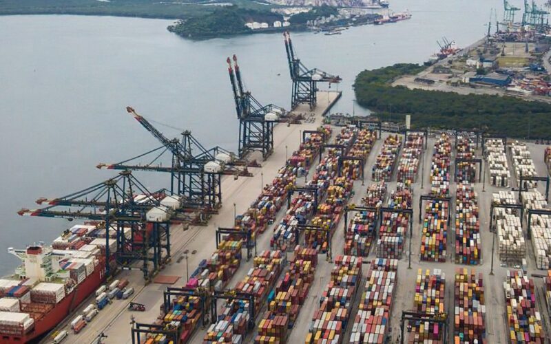 Atividade econômica brasileira contraiu 0,2% em setembro