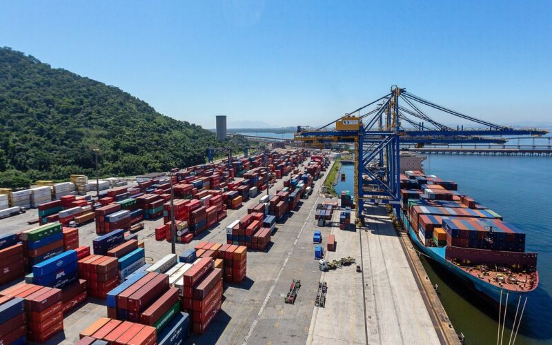 Balança comercial tem o segundo maior superávit para meses de outubro