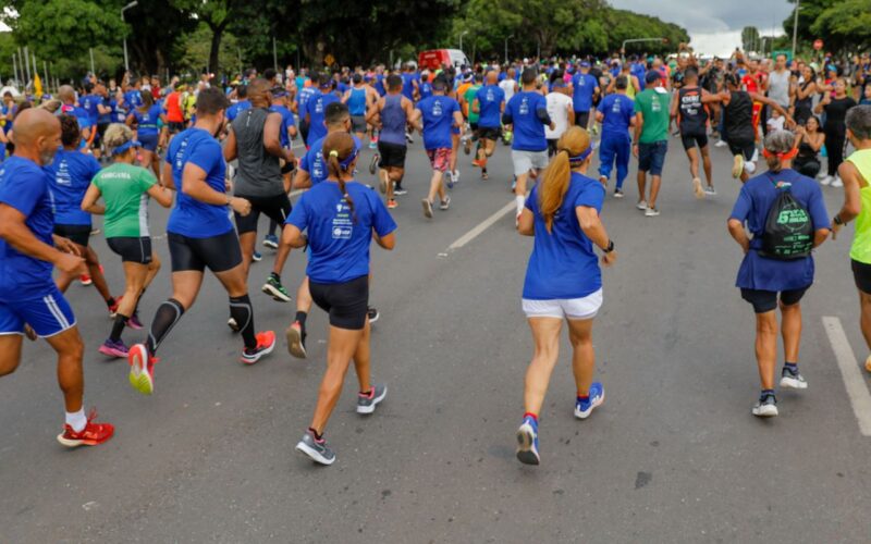 Corrida ColaboraGov celebra Dia do Servidor e promove integração