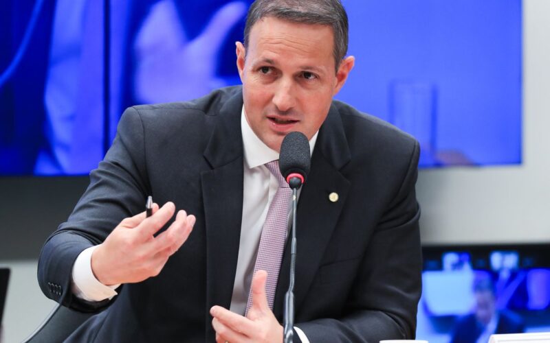 Derrite apresenta 5ª versão do PL Antifacção após críticas do governo