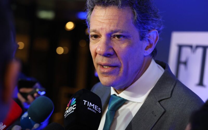 “Dia muito importante para o Brasil”, diz Haddad sobre isenção do IR