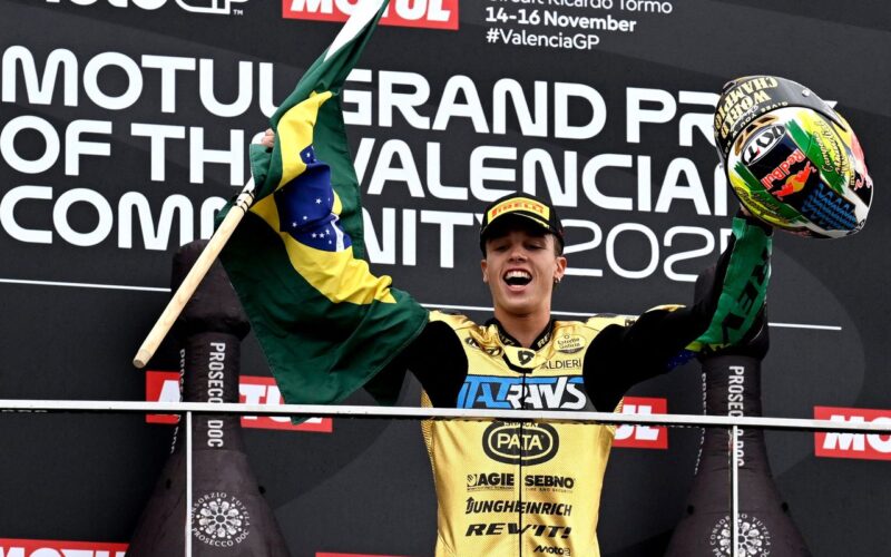 Diogo Moreira conquista Campeonato Mundial de Moto2