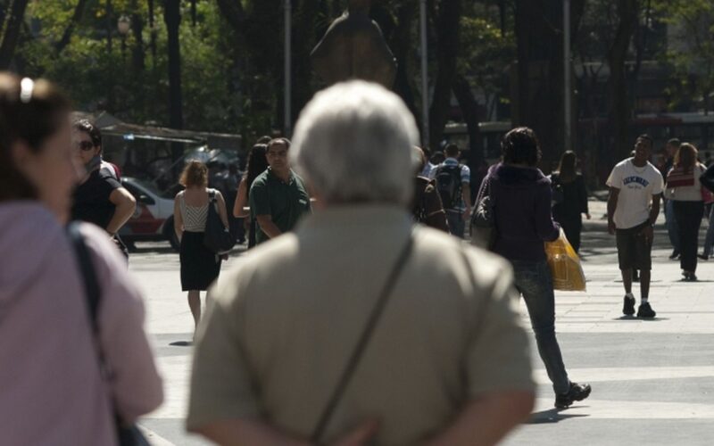 INSS e Caixa suspendem venda de seguro ligado ao crédito consignado