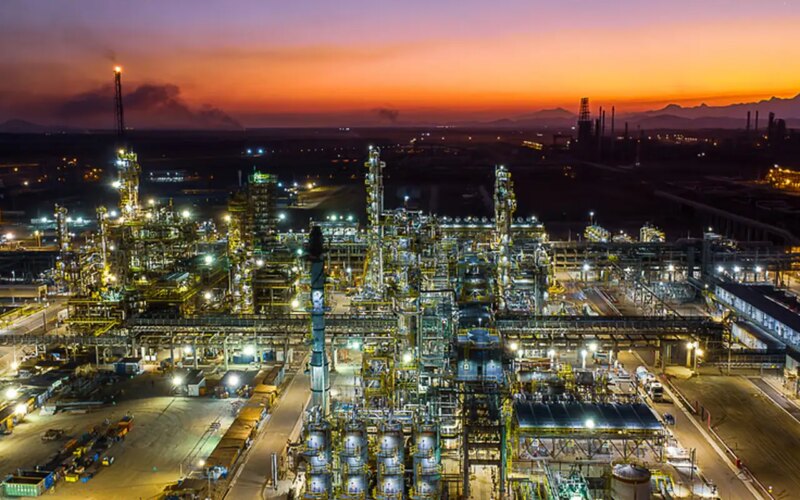 Justiça suspende novos licenciamentos no antigo Comperj