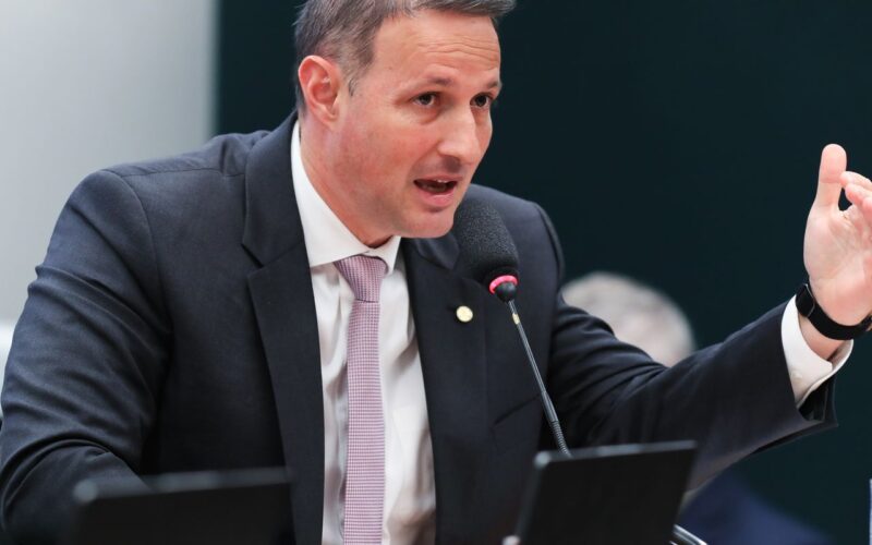 Motta anuncia Derrite como relator do projeto antifacção