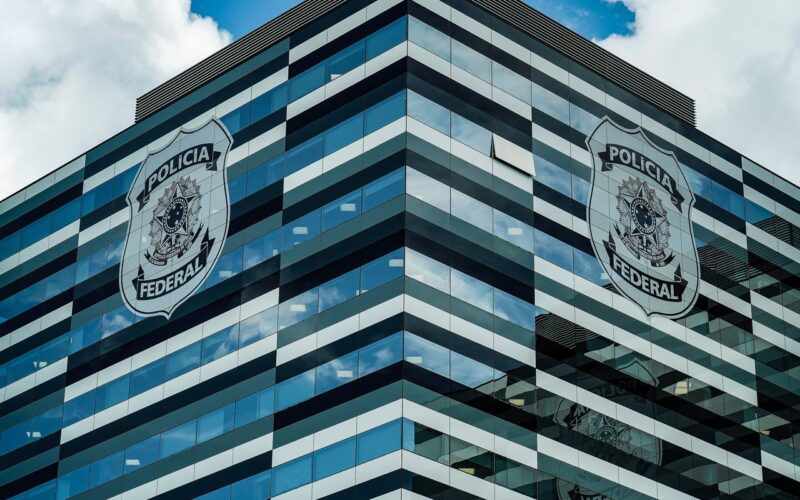 PF cumpre mandados de busca sobre fraude em licitação em São Sebastião