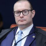 STF forma maioria para manter condenação de Bolsonaro e aliados