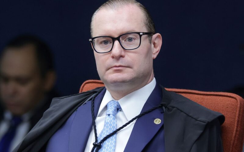 STF forma maioria para manter condenação de Bolsonaro e aliados