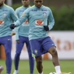 Seleção realiza primeiro treino para amistosos na Europa